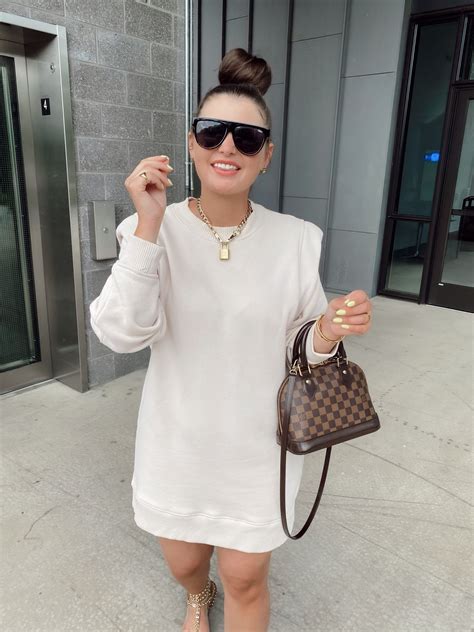 louis vuitton alma outfit